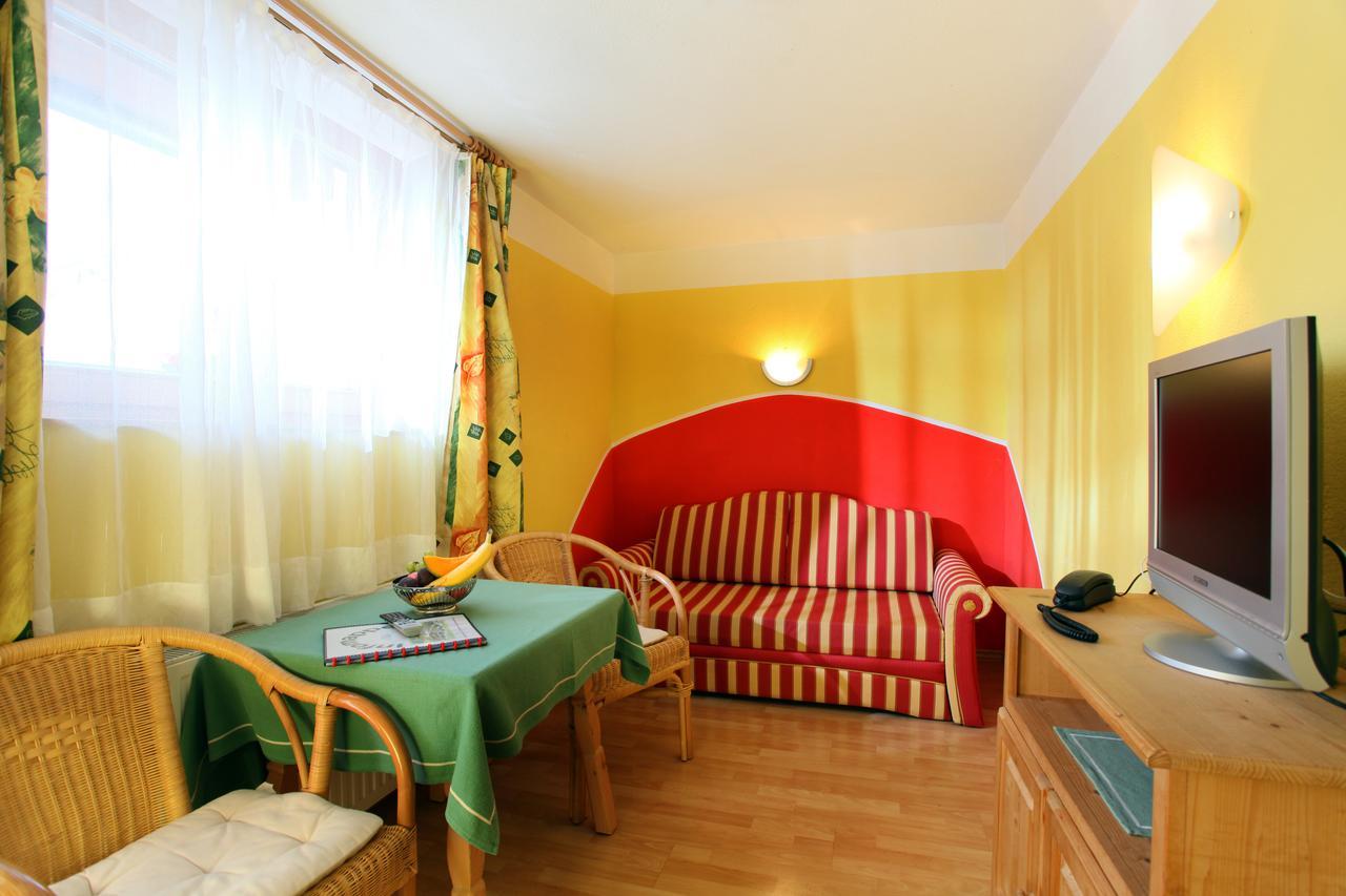 Alpenhotel Landhaus Kuechl Кирхберг Экстерьер фото