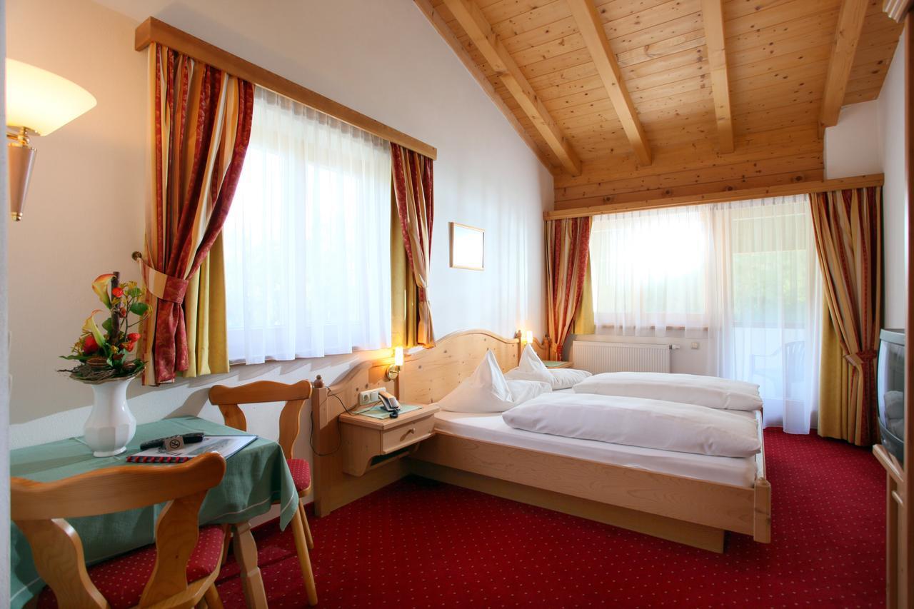 Alpenhotel Landhaus Kuechl Кирхберг Экстерьер фото
